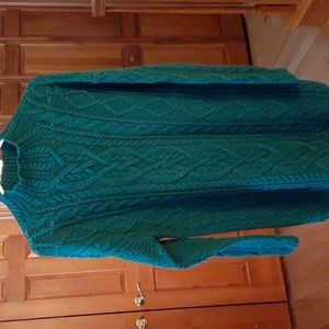American Eagle Outfitters forest green cable knit sweater